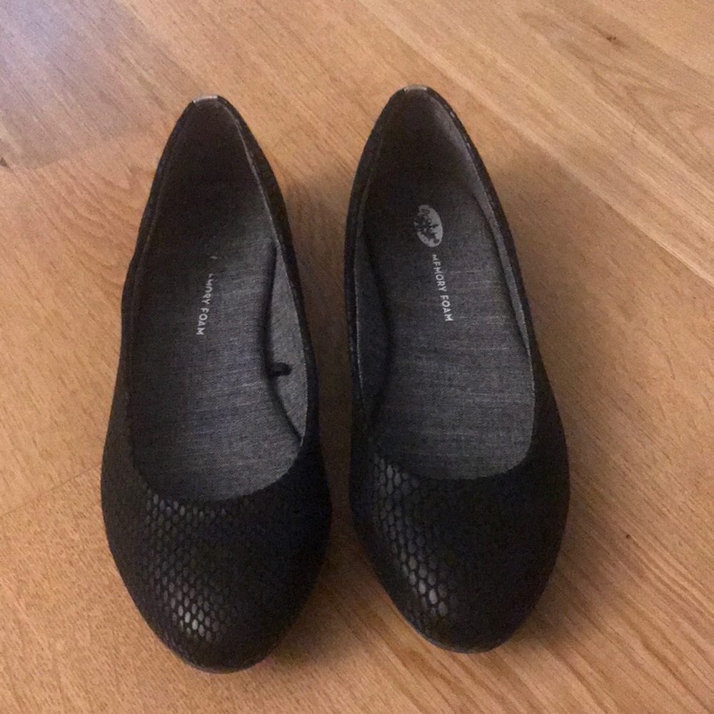 Black Dr. Scholls flats